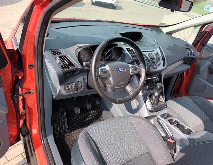 Ford Grand C-MAX MPV 2,0 l 103 kw