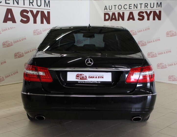 Mercedes-Benz Třídy E Sedan 3,0 l 170 kw