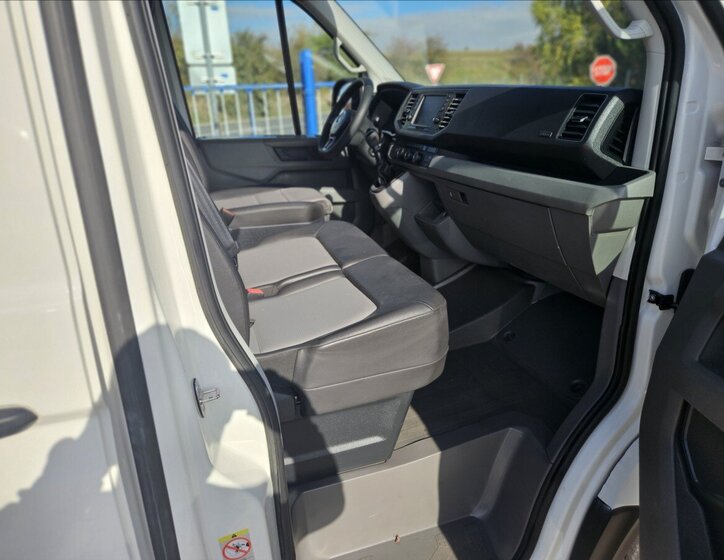 Volkswagen Crafter 16