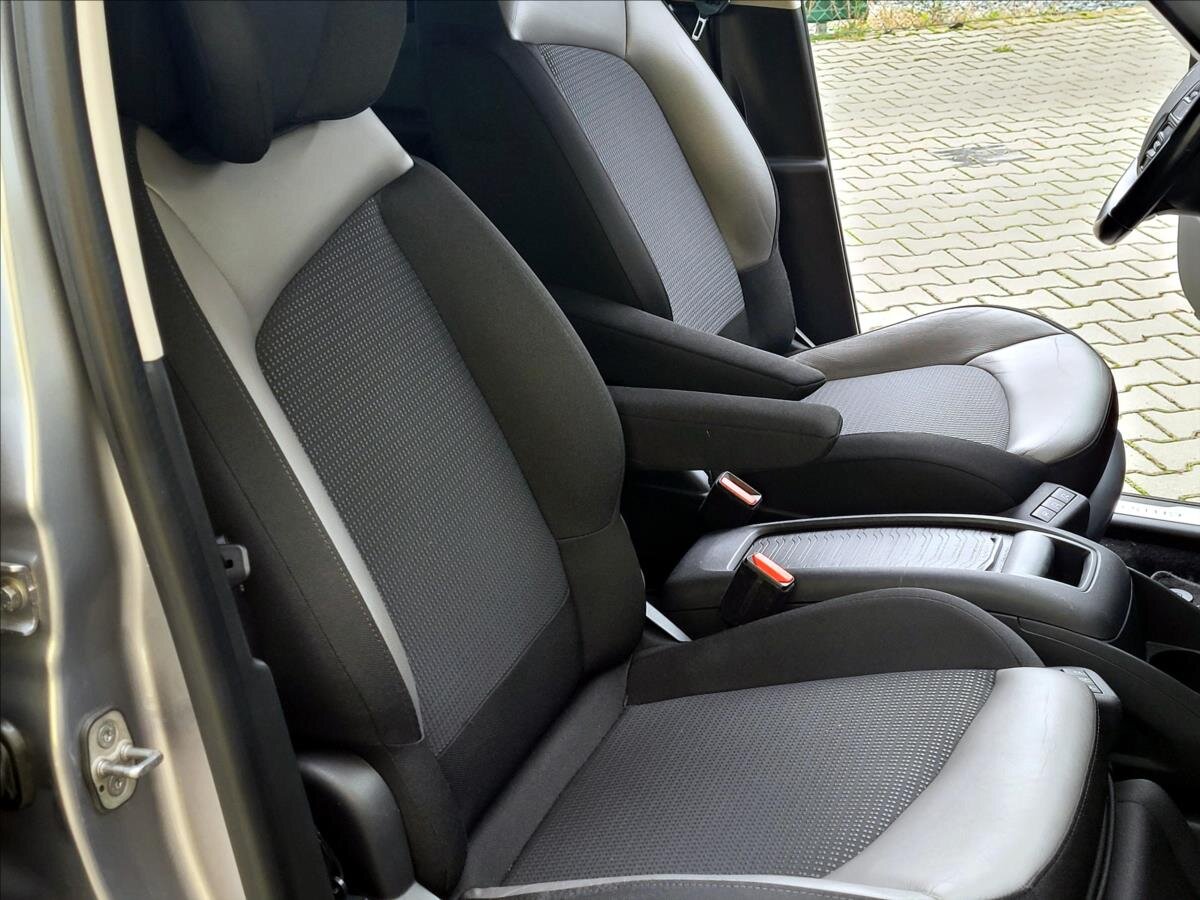 Citroën Grand C4 Picasso MPV 1,6 l 121 kw