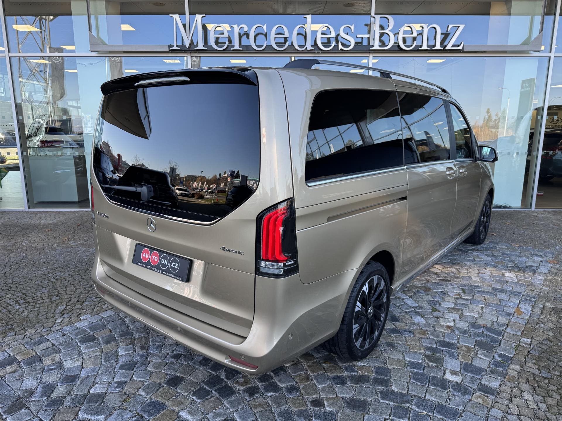 Mercedes-Benz Třídy V VAN / Minibus 2,0 l 140 kw