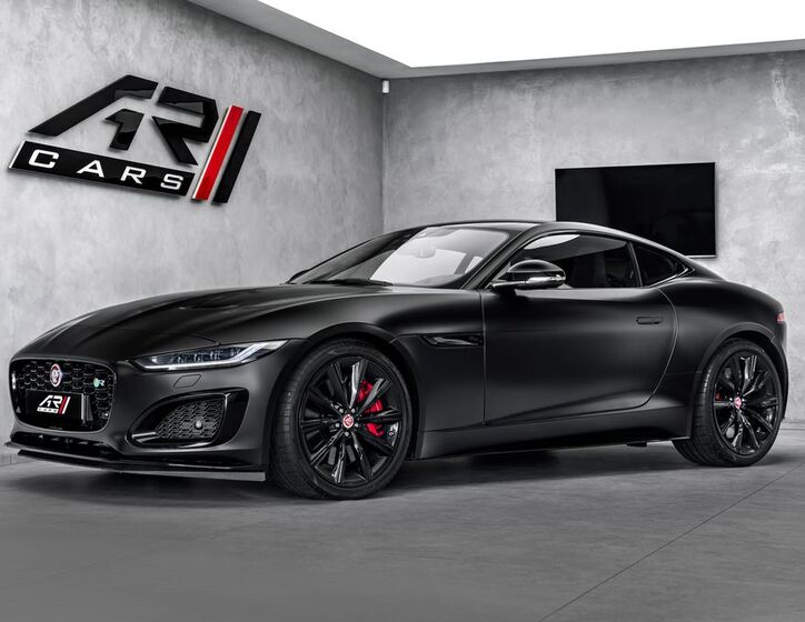 Jaguar F-Type 1