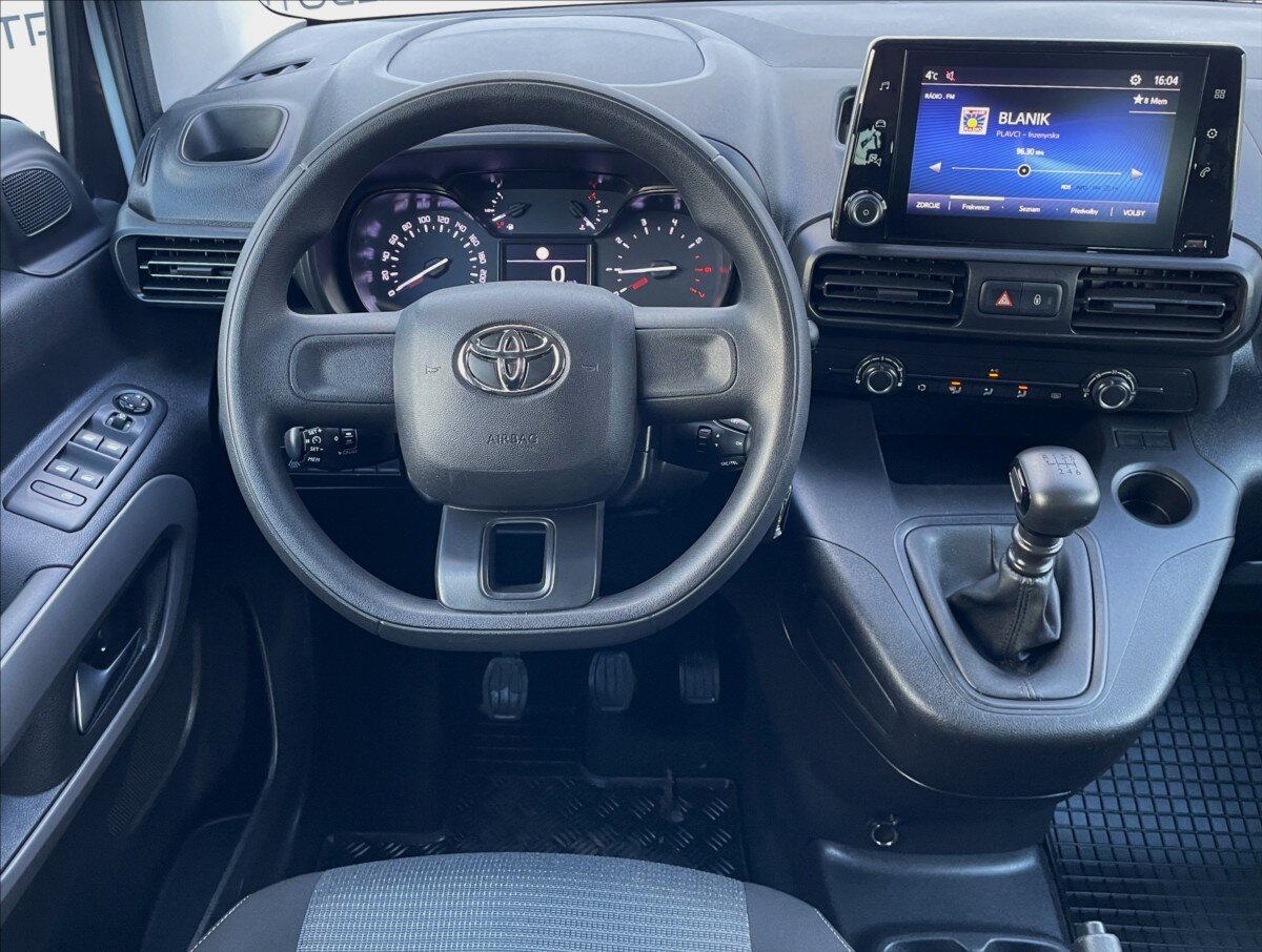 Toyota ProAce City Verso MPV 1,2 l 81 kw