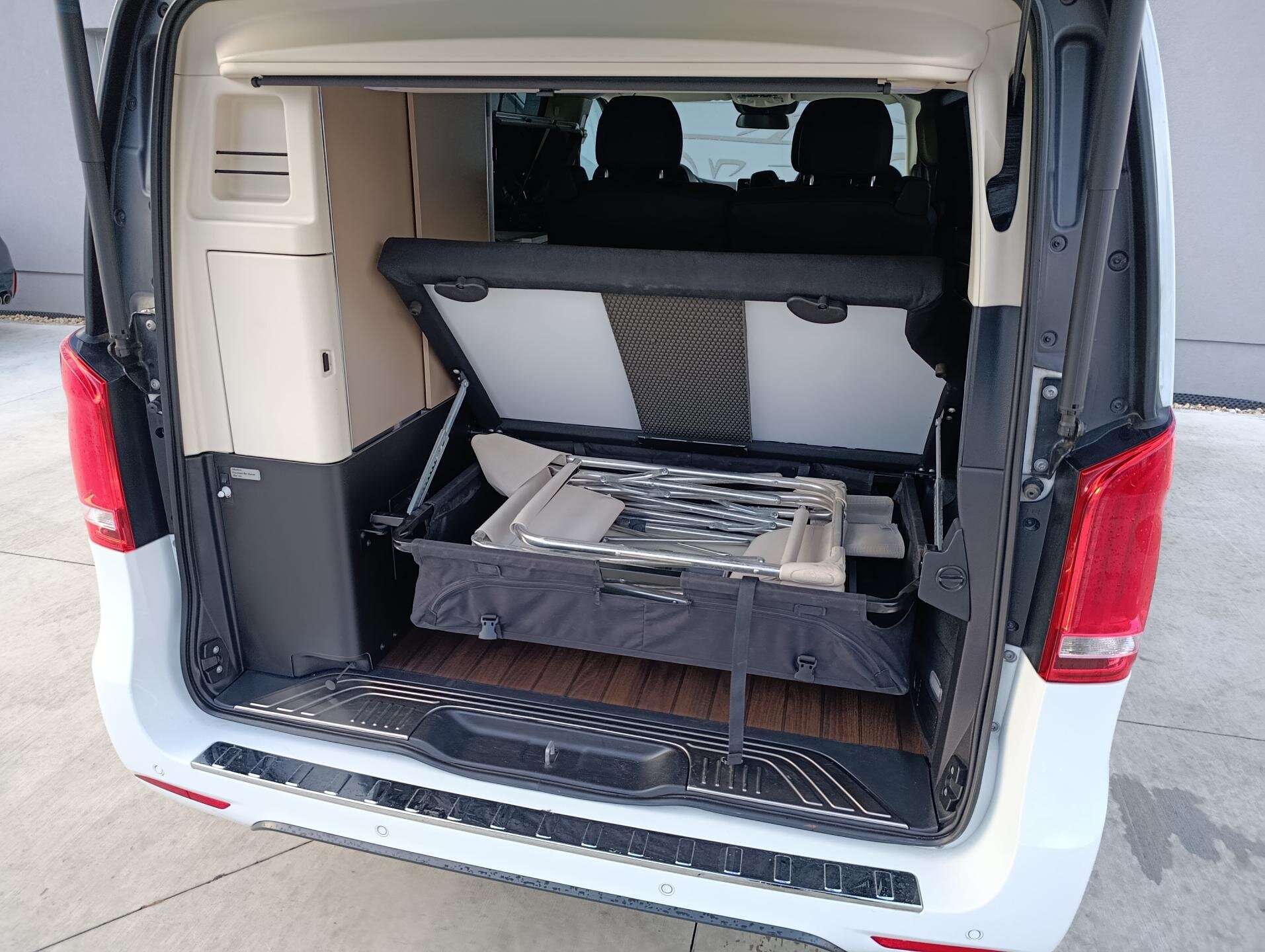 Mercedes-Benz Třídy V Kombi 2,1 l 140 kw