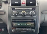Volkswagen Touran 11