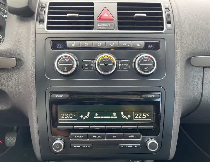 Volkswagen Touran 11