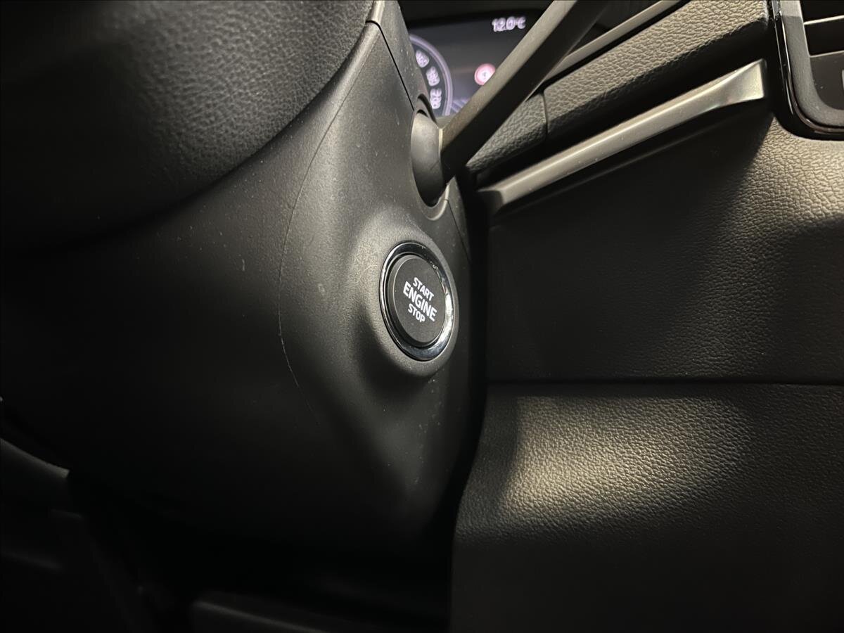 Škoda Karoq SUV 1,5 l 110 kw