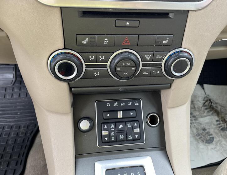 Land Rover Discovery 19