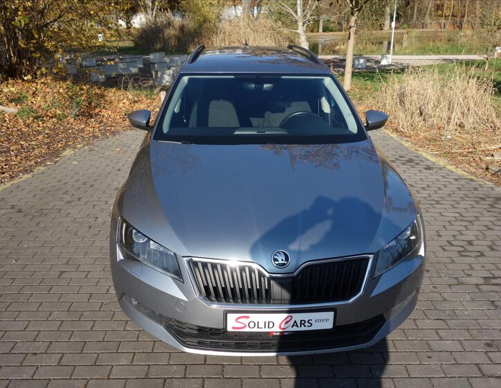 Škoda Superb 10