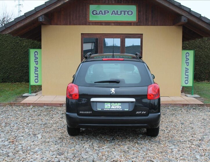 Peugeot 207 Kombi 1,4 l 54 kw