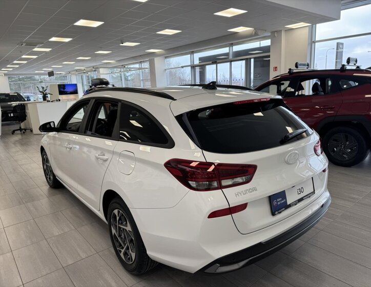 Hyundai i30 Kombi 998,0 84 kw