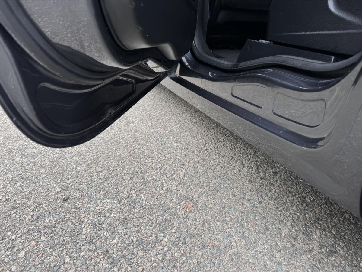 Ford S-MAX MPV 1,8 l 92 kw