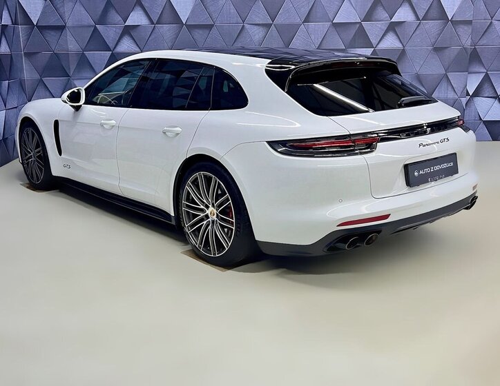 Porsche Panamera Kombi 4,0 l 338 kw