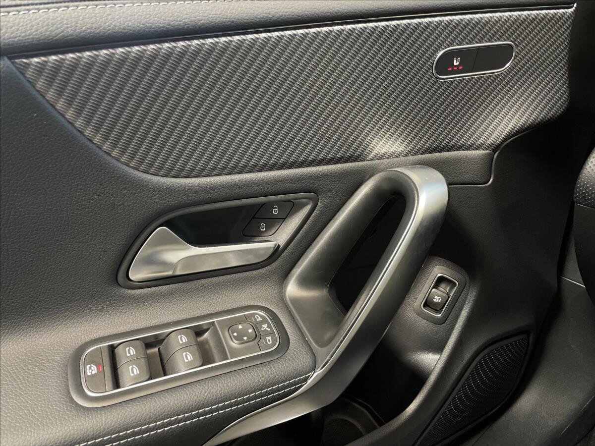 Mercedes-Benz CLA Kombi 1,3 l 120 kw