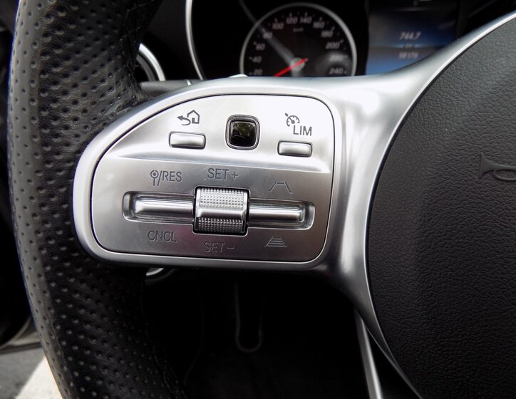 Mercedes-Benz Třídy C Kabriolet 3,0 l 245 kw