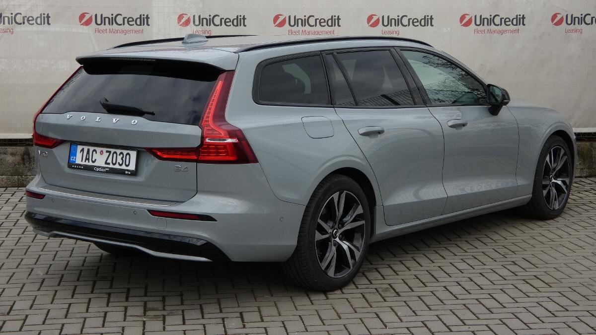 Volvo V60 Kombi 2,0 l 145 kw