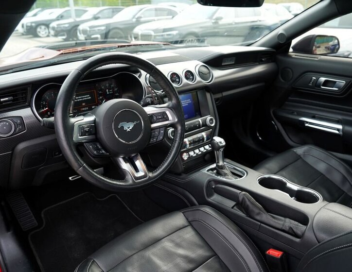 Ford Mustang Kupé 2,3 l 265 kw