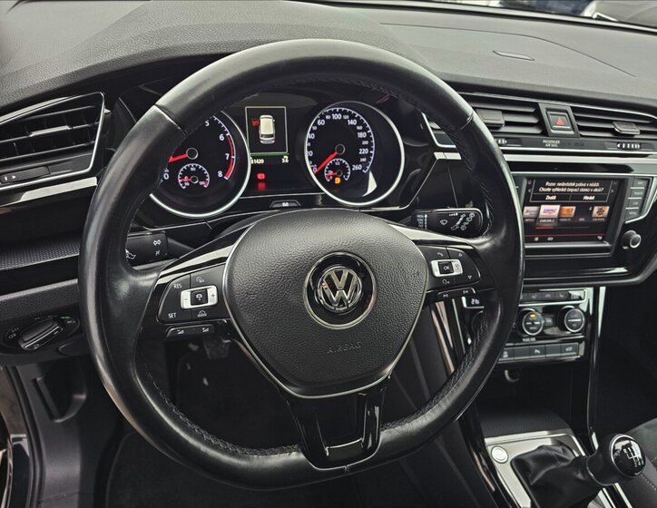 Volkswagen Touran 12