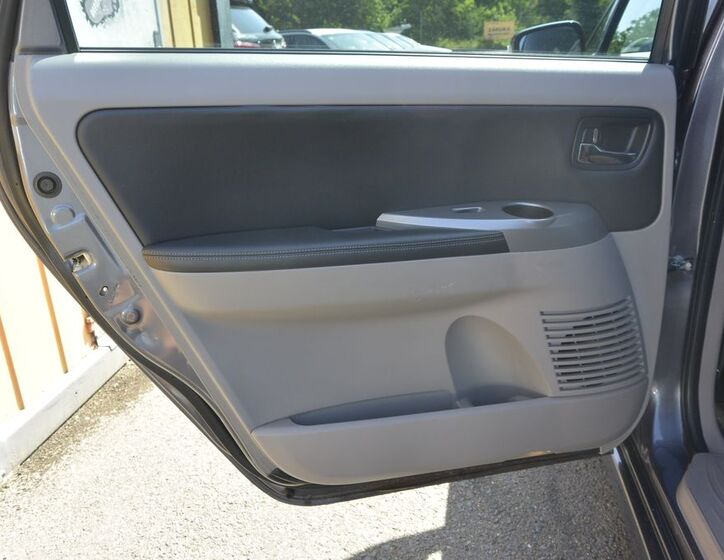 Mitsubishi Grandis 25