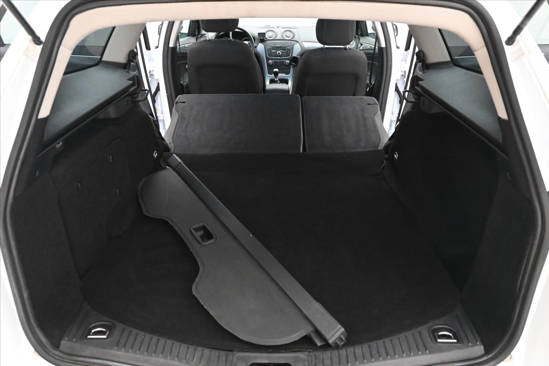 Ford Mondeo Kombi 2,0 l 103 kw