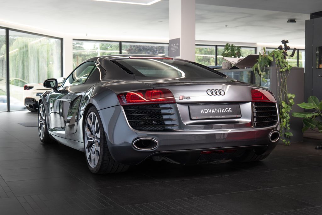 Audi R8