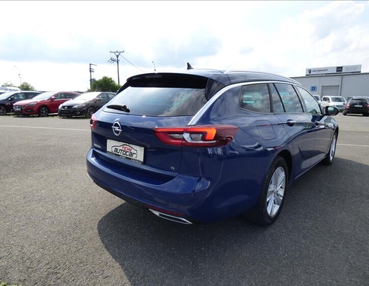 Opel Insignia Kombi 2,0 l 154 kw