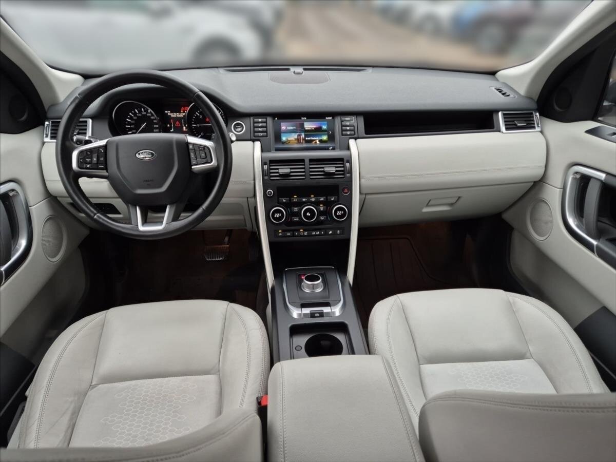 Land Rover Discovery Sport SUV 2,0 l 132 kw