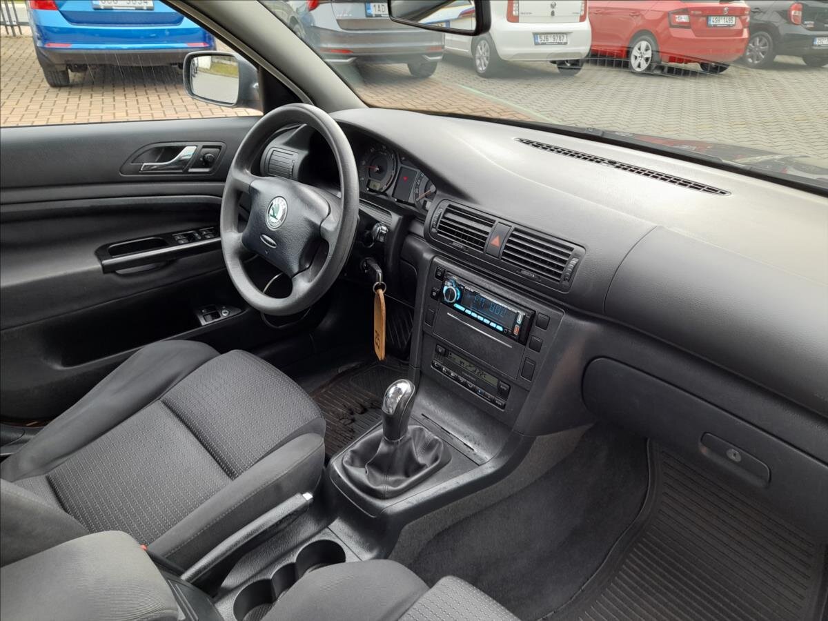 Škoda Superb Sedan / Limuzína 1,9 l 74 kw