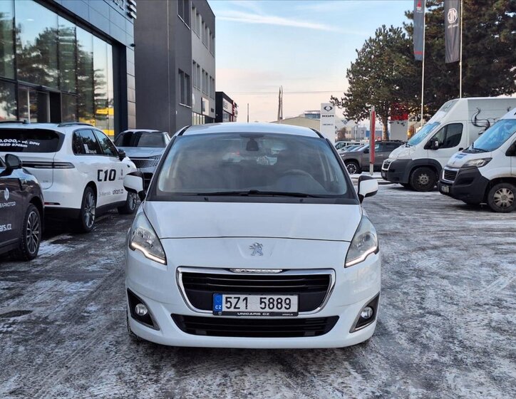 Peugeot 5008 2