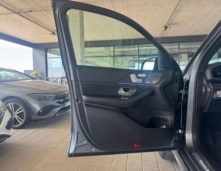 Mercedes-Benz GLS SUV / Terénní 2,9 l 243 kw