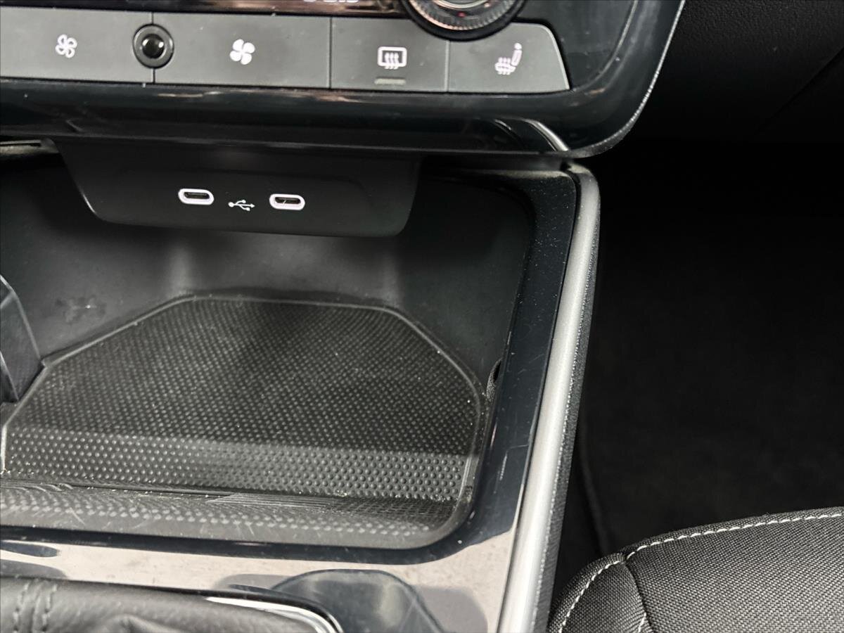 Škoda Fabia Hatchback 999,0 85 kw