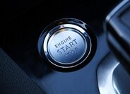 Peugeot 5008 SUV 1,6 l 133 kw