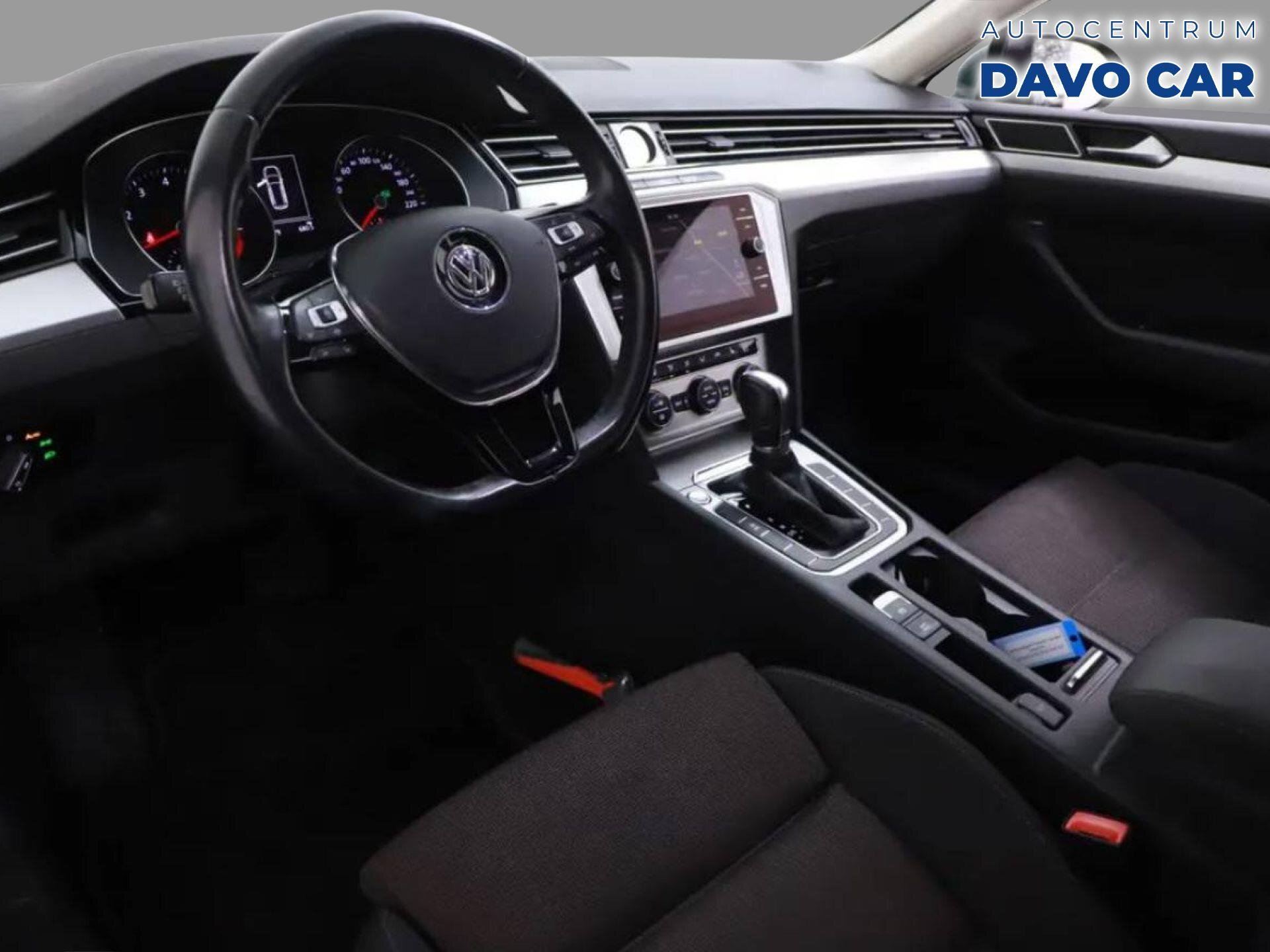 Volkswagen Passat Kombi 1,5 l 110 kw