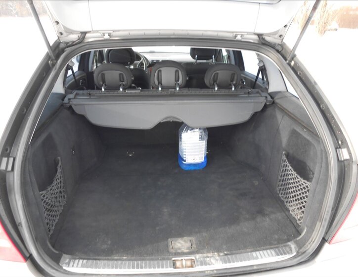 Mercedes-Benz Třídy C 23