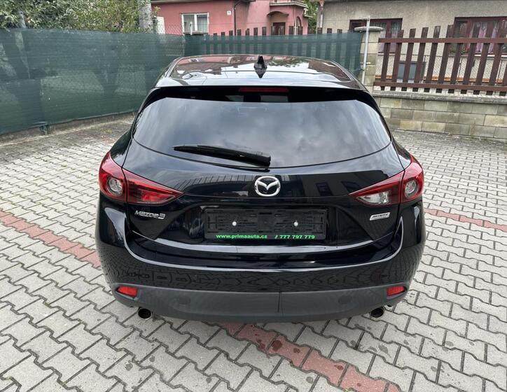 Mazda 3 6