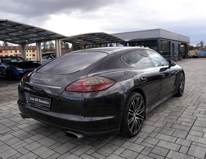 Porsche Panamera Sedan 3,6 l 220 kw