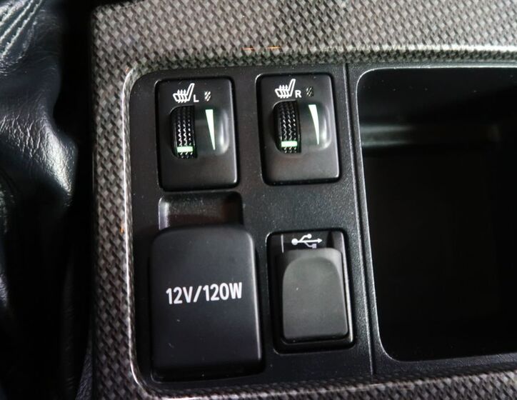 Toyota Land Cruiser 34