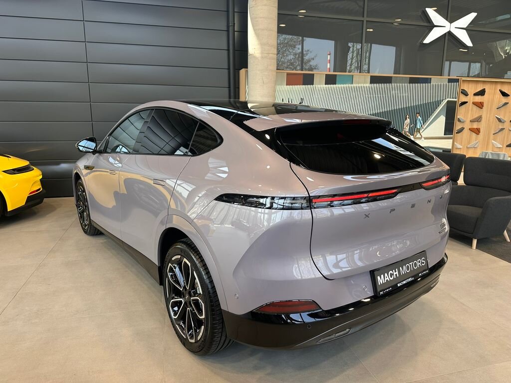 Ostatní Ostatní SUV / Terénní 0,0 358 kw