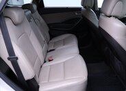 Hyundai Grand Santa Fe 12