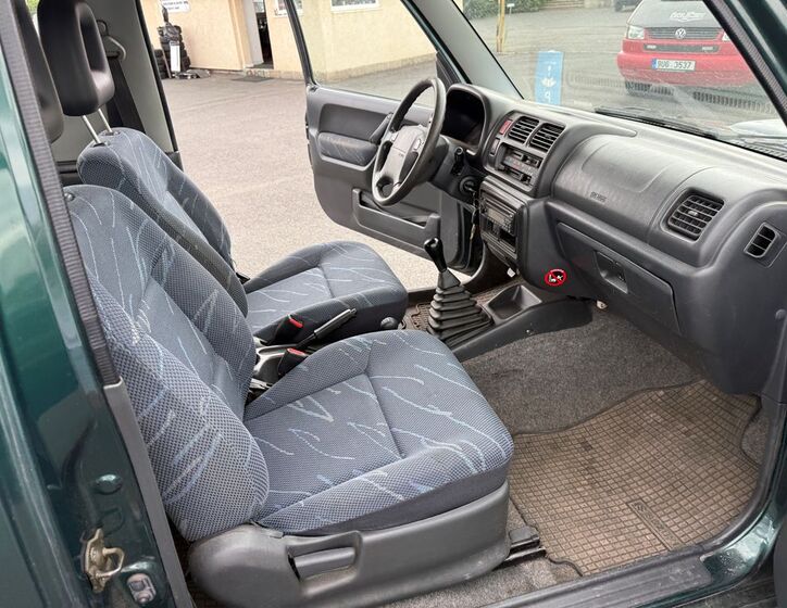 Suzuki Jimny 10