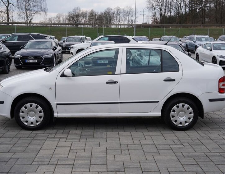 Škoda Fabia Sedan / Limuzína 1,2 l 47 kw