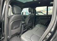 Land Rover Defender 11