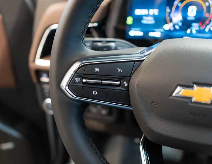 Chevrolet Suburban SUV 6,2 l 313 kw