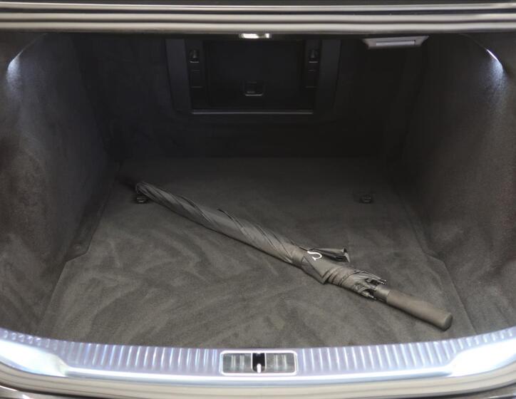 Mercedes-Benz Třídy S 8