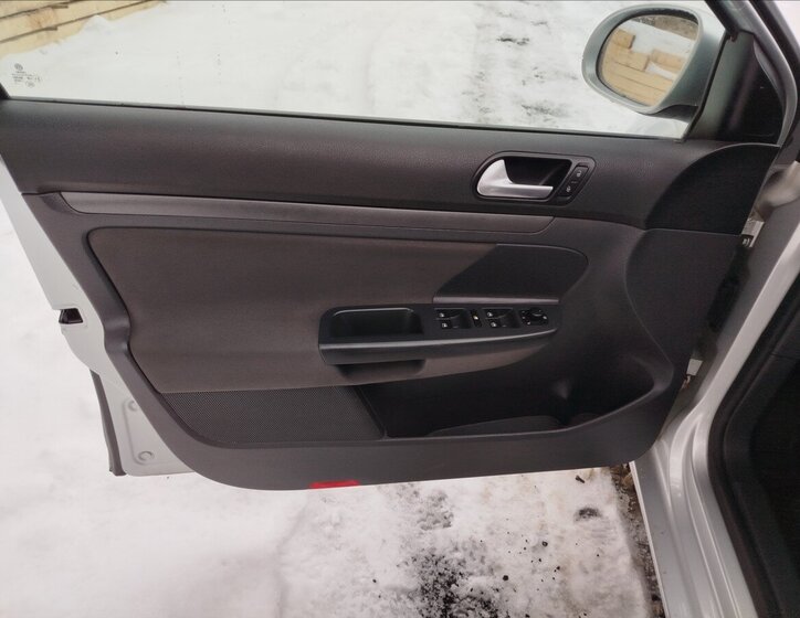 Volkswagen Golf Kombi 1,9 l 77 kw