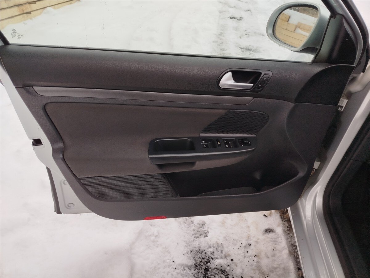 Volkswagen Golf Kombi 1,9 l 77 kw