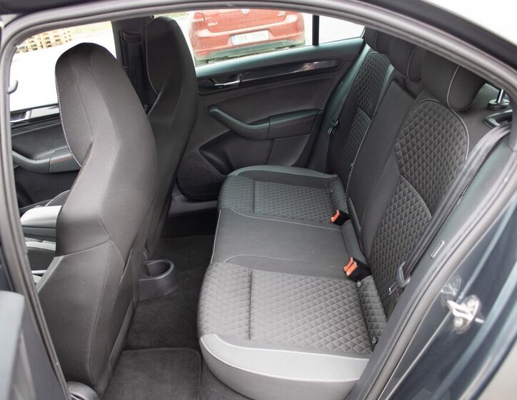 Škoda Rapid Sedan / Limuzína 999,0 81 kw