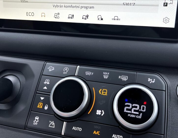 Land Rover Defender SUV 3,0 l 183 kw