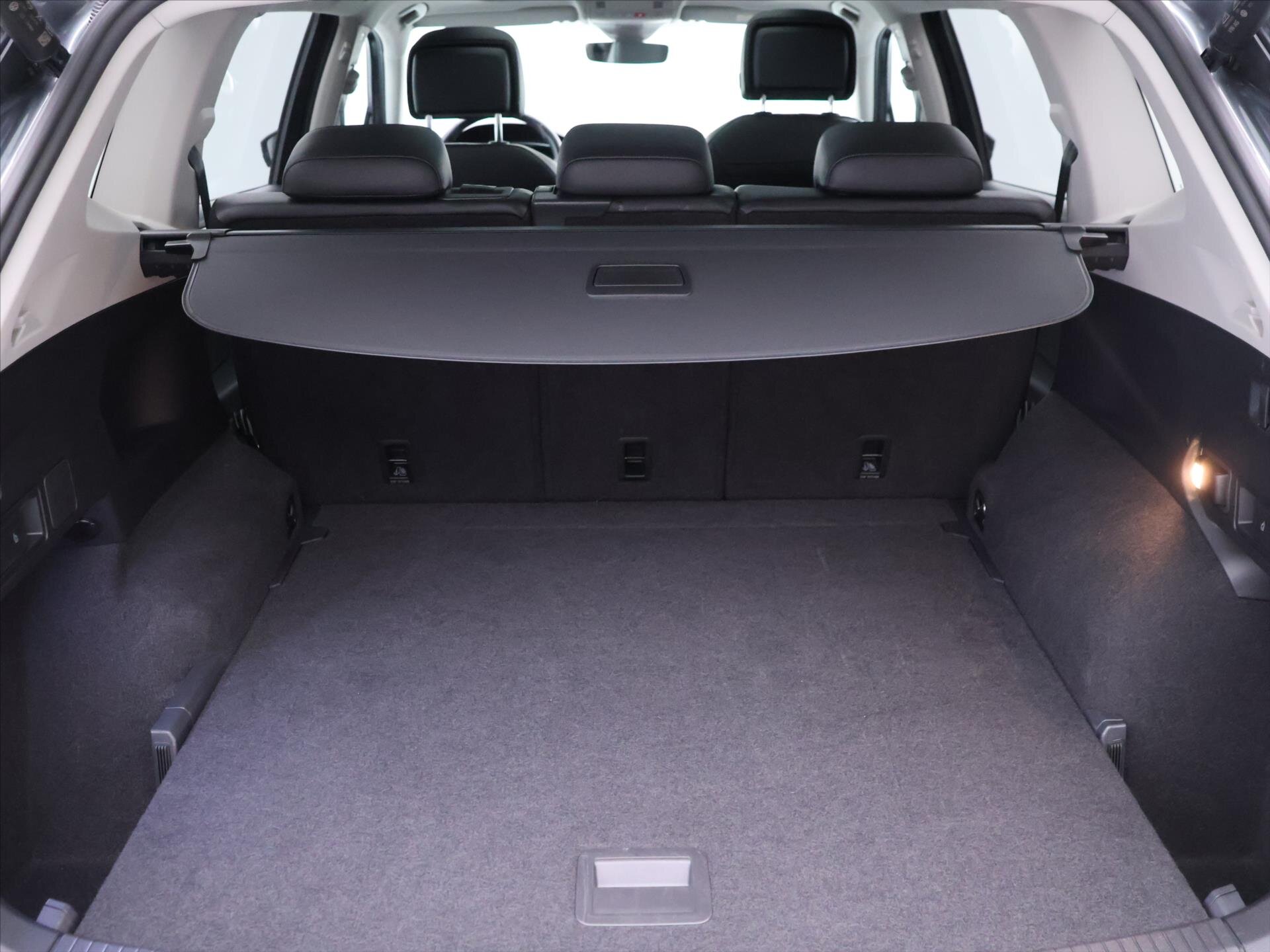 Volkswagen Tiguan Allspace SUV / Terénní 2,0 l 140 kw