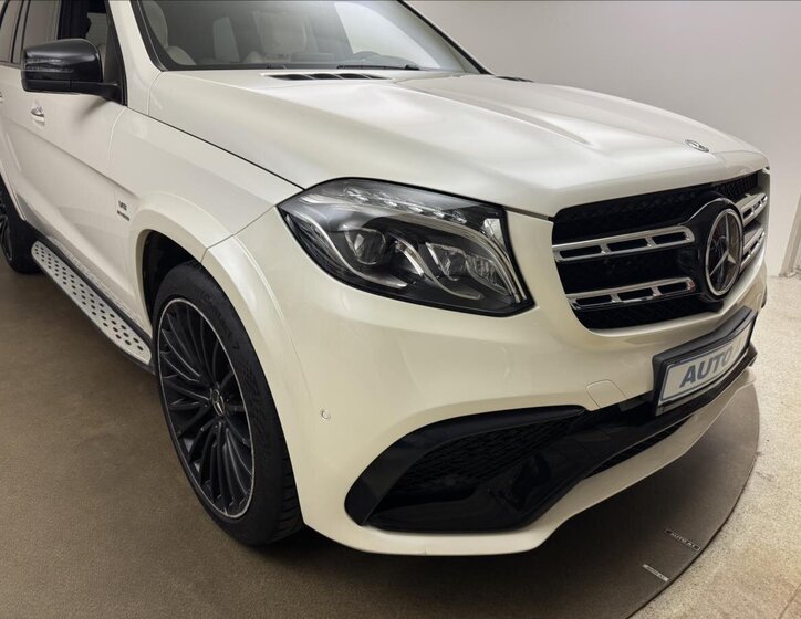 Mercedes-Benz GLS SUV / Terénní 5,5 l 430 kw